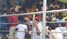 শ্রীকাকুলামে মন্দিরে পদপিষ্ট হয়ে ৯জনের মৃত্যু 