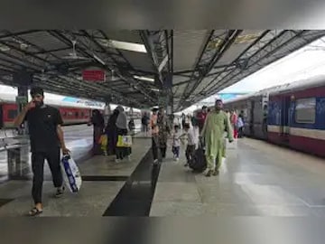 এরোড জংশনে RPF কর্মীর তৎপরতায় বড় রেল দুর্ঘটনা এড়ানো গেল