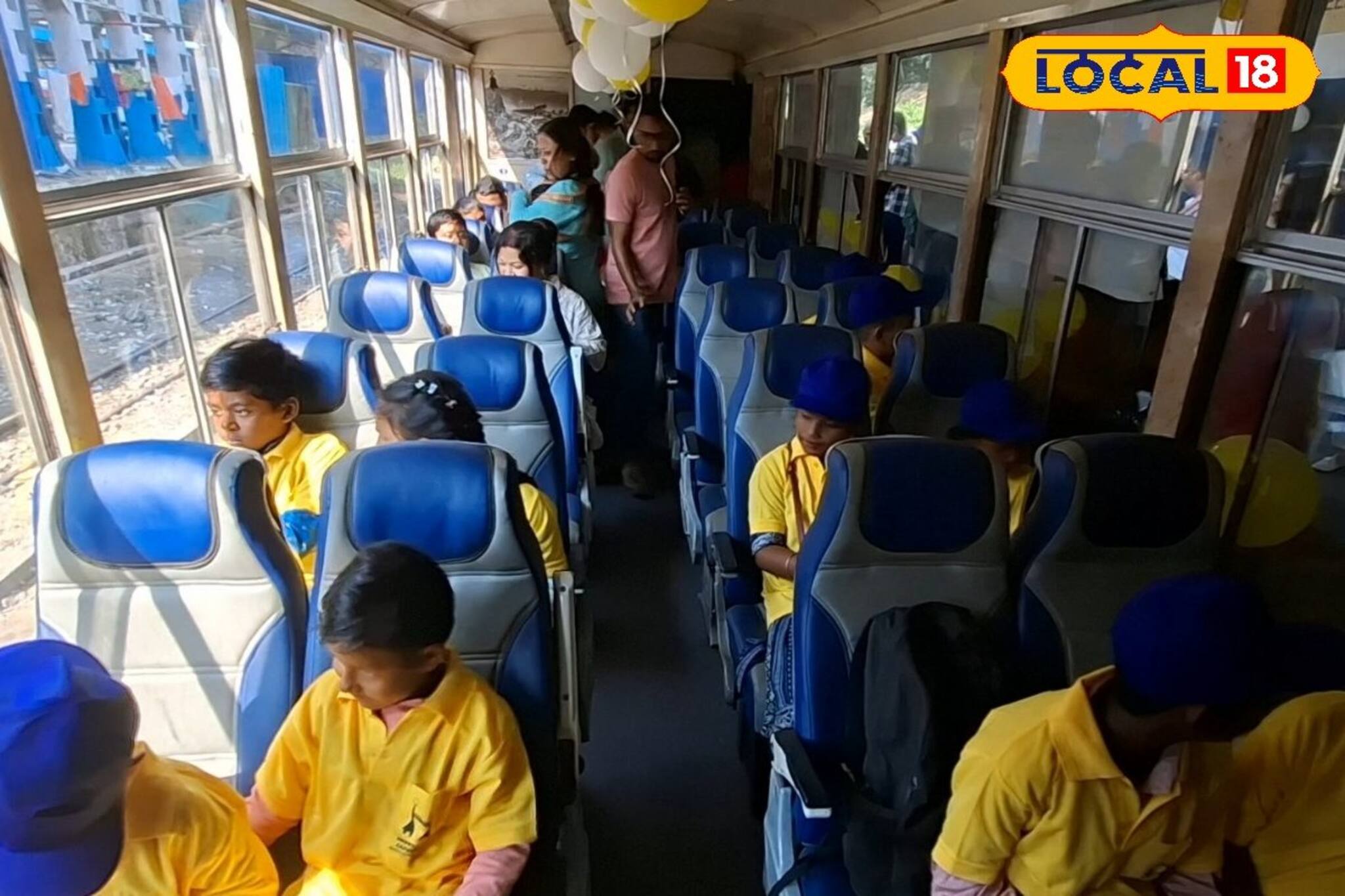 Toy Train Darjeeling: দার্জিলিংয়ের টয়ট্রেনে এক্সাইটিং মুহূর্ত, আলাদা রকম জয়রাইড...! অভিনব শিশু দিবসের সাক্ষী থাকল পাহাড়