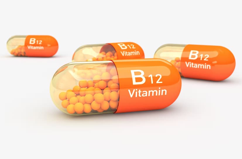 রক্তকণিকা শরীরে অক্সিজেন ও পুষ্টির প্রবাহ বাড়াতে সাহায্য করে। ভিটামিন B12-এর অভাবে এই প্রক্রিয়া ব্যাহত হয়, যার ফলে অতিরিক্ত ঘুম হতে পারে।