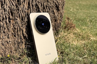 Vivo X300-এর দাম ভারতে লঞ্চের আগেই ফাঁস, DSLR লেভেল ক্যামেরা এবার ফোনে, থাকবে 100x জুম