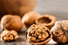 Walnuts-Akhrot Benefits: সুস্থ থাকতে আজই ডায়েটে যোগ করুন আখরোট! নিয়ন্ত্রণে রাখে কোলেস্টেরল ও ব্লাড সুগার! কখন ও কীভাবে খাবেন, জানালেন বিশেষজ্ঞরা