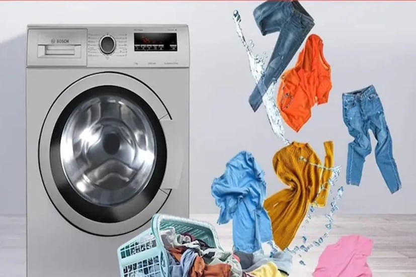 অতিরিক্ত লোডিং এড়িয়ে চলতে হবে: - মেশিনটি অতিরিক্ত লোড করার ফলে ড্রামের উপর অতিরিক্ত চাপ পড়ে, যার ফলে এটি তীব্রভাবে কম্পিত হয়। - মেশিনের ধারণক্ষমতার (কেজি) সঙ্গে মেলে এমন পরিমাণে কাপড় লোড করতে হবে। - যদি খুব বেশি থাকে, তাহলে দুবারে ধুয়ে ফেলতে হবে। - কখনও কখনও কয়েন, ক্লিপ, বা ছোট জিনিসপত্র ড্রামের ভেতরে আটকে যায়, যার ফলে মেশিনটি শব্দ করে এবং কাঁপে। - কোন জিনিস আটকে আছে কি না তা পরীক্ষা করার জন্য ড্রামটি ধীরে ধীরে হাত দিয়ে ঘুরিয়ে দিতে হবে। - প্রয়োজনে সার্ভিসিং করাতে হবে।