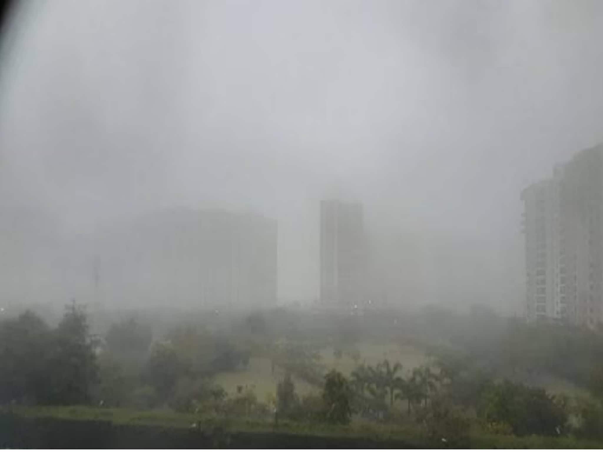 Chances Of Rain In Bengal: শীতের রাস্তায় কাঁটা বৃষ্টি, নিম্নচাপের থাবায় তাপমাত্রা বাড়ছে হুড়মুড়িয়ে, ঠান্ডার মধ্যে বৃষ্টি উত্তরবঙ্গে