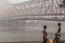 দক্ষিণে বাড়ল তাপমাত্রা, উত্তরে ঝকঝকে আকাশ! দেখুন ভিডিও