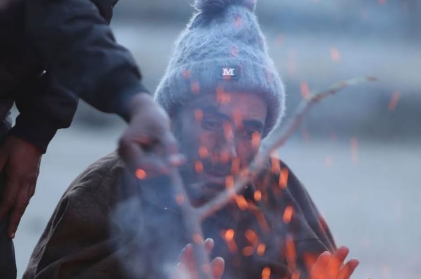 দেশের দুটি প্রধান আবহাওয়া পরিস্থিতি হল: উত্তর ভারতে বৃষ্টিপাত হচ্ছে, এবং দক্ষিণের অনেক রাজ্যে মৌসুমী বায়ু বিদায়ের সঙ্গে সঙ্গে বৃষ্টিপাত হচ্ছে। আবহাওয়া বিভাগ একটি সতর্কতা জারি করেছে যে আগামী দুই থেকে তিন দিনের মধ্যে কেরালা, মাহে, তামিলনাড়ু, পুদুচেরি এবং কারাইকালের বিচ্ছিন্ন অঞ্চলে ভারী বৃষ্টিপাতের সম্ভাবনা রয়েছে। কিছু এলাকায় বজ্রপাত এবং বজ্রপাতেরও সম্ভাবনা রয়েছে। 