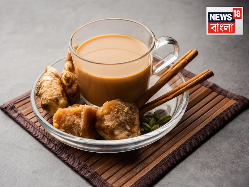 শীতকালে সকাল সকাল হোক, কী সন্ধেবেলা হাতে গরম গরম চা থাকলে মনে হয়, স্বর্গ যদি কোথাও থাকে, তা এখানে আছে, এখানেই আছে৷ আর সেই চা যদি গুড় দিয়ে বানানো হয়, তাহলে তাতে আরামের পাশাপাশি স্বাস্থ্যেরও উপকার হবে দুর্দান্ত৷ 