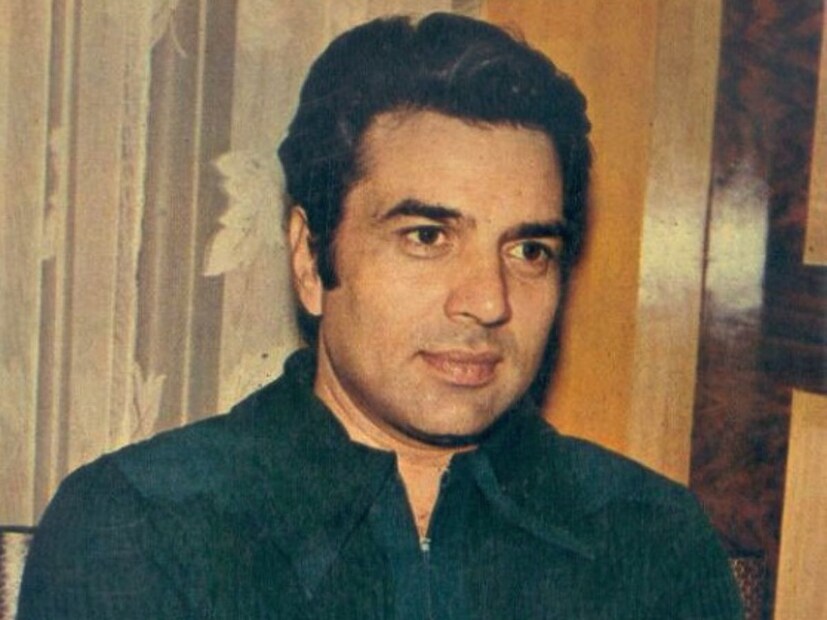 গত বেশ কয়েক সপ্তাহ ধরেই শ্বাসকষ্টজনিত সমস্যায় ভুগছিলেন ধর্মেন্দ্রে৷ গত ১ নভেম্বর সমস্যা বাড়ায় তাঁকে মুম্বইয়ের ব্রিচ ক্যান্ডি হাসপাতালে ভর্তি করানো হয়। প্রায় ১১ দিন সেখানেই ভর্তি ছিলেন তিনি৷ হাসপাতাল সূত্রের খবর,  সে সময় একবার তাঁকে ভেন্টিলেটরেও রাখতে হয়েছিল৷