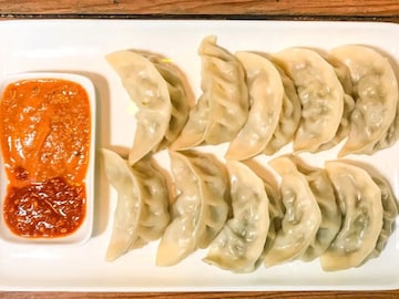 সন্ধে হলেই মোমো-মোমো করে মন? শরীরে অত্যন্ত ধীর গতিতে আনবে খারাপ পরিবর্তন, বলছেন বিশেষজ্ঞ সন্ধে হলেই মোমো-মোমো করে মন? শরীরে অত্যন্ত ধীর গতিতে আনবে খারাপ পরিবর্তন, বলছেন বিশেষজ্ঞ