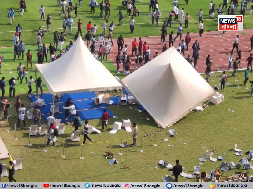 মেসির অনুষ্ঠানের ইভেন্ট অর্গানারাইজার শতদ্রু দত্তকে ইতিমধ্যে আটক করেছে পুলিশ৷ সমর্থকদের টাকা ফেরতের কথা উল্লেখ্য করে তিনি বলেন, ‘‘শতদ্রু দত্তের নামে সমর্থকরা FIR করেছে । পুলিশ FIR টা রিটেন করেছে। শতদ্রু দত্তকে আটক করা হয়েছে। আমরা চেষ্টা করব যাতে সব সমর্থক যাতে টিকিটের পুরো টাকা ফেরত পাওয়া যায়। এখন এই মুহূর্তে সব কিছু করা সম্ভব নয়। অর্গানাইজারদের সঙ্গে কথা বলে যত তাড়াতাড়ি সম্ভব টাকা ফেরত দিয়ে দেব৷’’