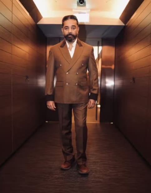 ১৯৬০ সালে মাত্র ৫ বছর বয়সে সিনেমায় পা রাখা কমল 'কালাথুর কান্নাম্মা' ছবির জন্য সেরা শিশু অভিনেতা হিসেবে জাতীয় পুরস্কার পান। এই প্রসঙ্গে সম্প্রতি কেরালা শিল্প ও সাহিত্য উৎসবে যোগদানকারী কমল বিভিন্ন বিষয় নিয়ে কথা বলেন। তিনি যে তথ্য শেয়ার করেছেন তার মধ্যে কিছু মজার।