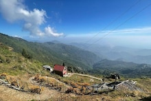 Christmas Holiday Trip: মেঘের কোলে ঘুমিয়ে থাকা শান্ত 'এই' পাহাড়ি গ্রামে সঙ্গীকে নিয়ে হারিয়ে যান, এটাই হোক বড়দিনের ছুটির পারফেক্ট ঠিকানা
