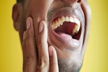 Wisdom Tooth Pain: শীতের দিনে আক্কেল দাঁতের ব্যথায় কষ্ট পাচ্ছেন? রইল ডাক্তারের সহজ পরামর্শ, আরাম পাবেন নিমেষে!