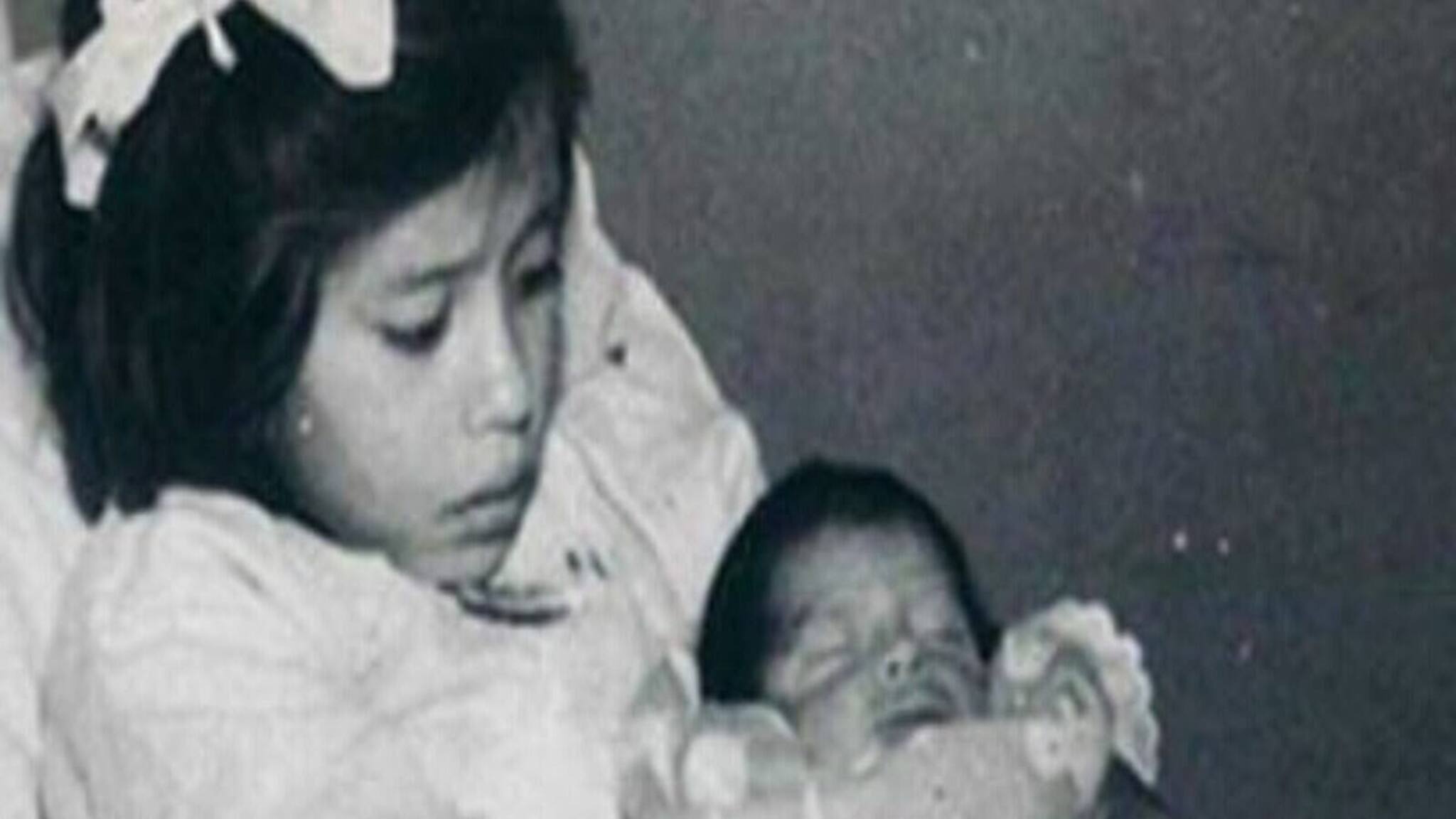 World's Youngest Mother: ৫ বছর বয়সে 'বেবি বাম্প' দেখে আঁতকে উঠেছিলেন বাবা-মা! বিশ্বের সবচেয়ে কম বয়সী মা 'এই' কন্যা, ছোট্ট লিনার জীবনের 'অজানা' গল্প জানুন...