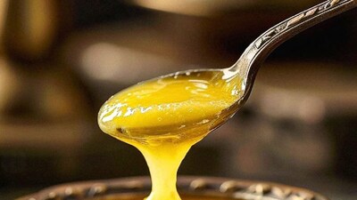 পুরনো ঘিয়ের মধ্যে প্রোটিনের পরিমাণ বৃদ্ধির দাবি: অনেকেই বিশ্বাস করেন যে, পুরানো দেশি ঘিয়ের মধ্যে প্রোটিনের পরিমাণ বেড়ে যায় এবং এটি আরও পুষ্টিকর হয়ে ওঠে। দেশি ঘি-কে আয়ুর্বেদে পুরনো ঘি বা পুরনো ঘৃত বলে ডাকা হয়। যা ঔষধি গুণসম্পন্ন বলে মনে করা হয়। কিন্তু এর পুষ্টির মাত্রাও কি পরিবর্তিত হয়?