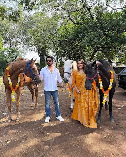 *লকডাউনের সময় দীর্ঘদিনের বান্ধবী লিন লাইশরামের সঙ্গে ডেটিং শুরু হয়। এরপর দু-বছর তাঁর সঙ্গে সাত পাকে বাঁধা পড়েন। প্রথমে তারা বন্ধু ছিলেন এবং পরে প্রেমিক-প্রেমিকা হন এবং পরে বিয়ের সিদ্ধান্ত। সংগৃহীত ছবি। 