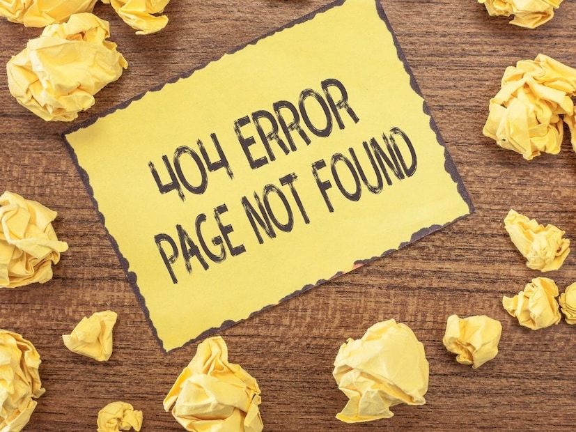 404 দেখালে কী করবেন?প্রথমে দেখুন URL ঠিকমতো টাইপ করা হয়েছে কি না।

ওয়েবসাইটের হোমপেজে গিয়ে পেজটি খুঁজে দেখুন।

ব্রাউজারের cache বা cookies ক্লিয়ার করতে পারেন।

যদি লিঙ্কটি খুব পুরোনো হয়, তাহলে পেজটি সত্যিই মুছে ফেলা হয়ে থাকতে পারে।