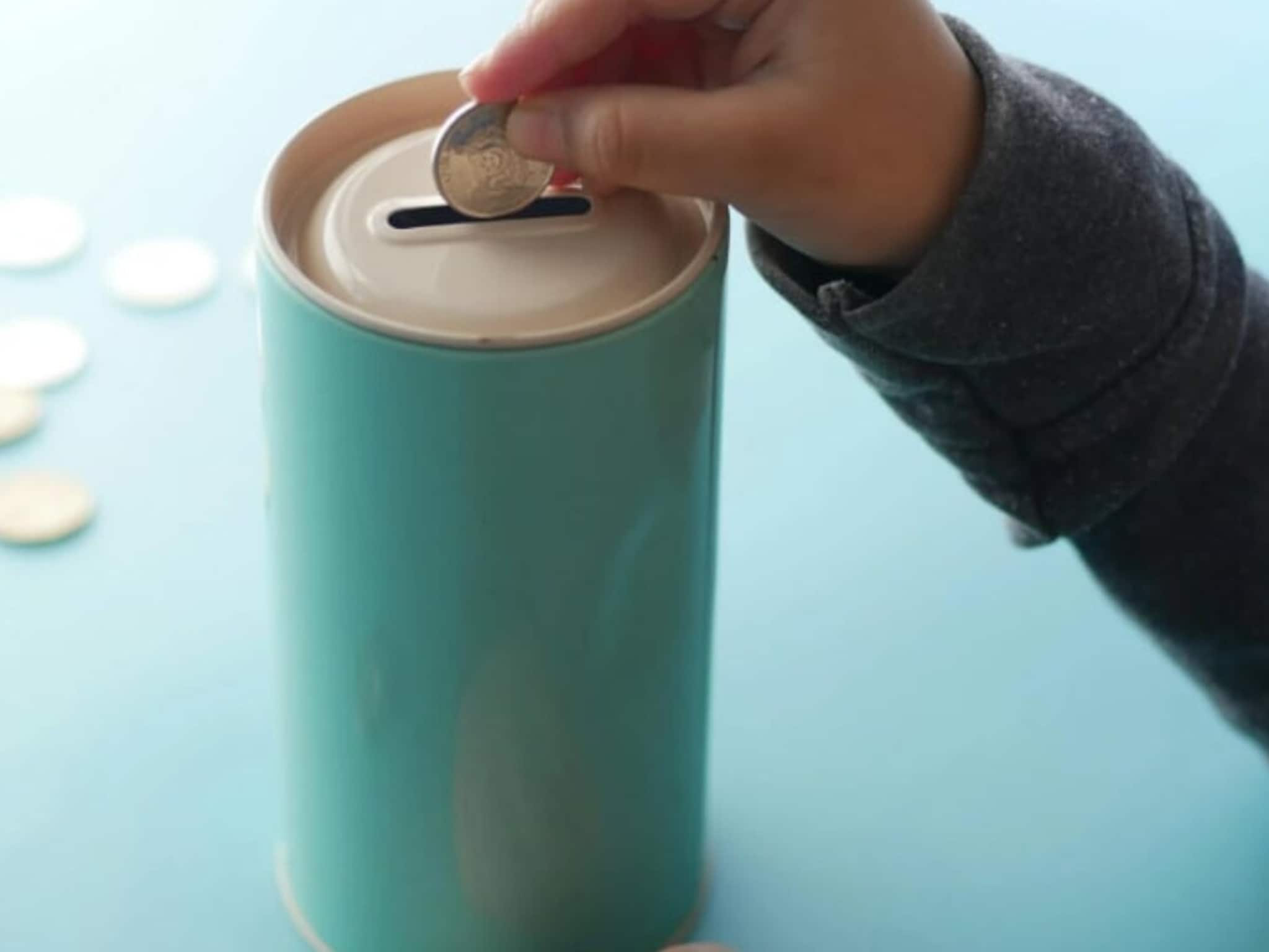 সন্তানের ভবিষ্যৎ নিয়ে চিন্তা? পোস্টঅফিসের এই স্কিমগুলিতে টাকা রাখতে পারেন নিশ্চিন্তে