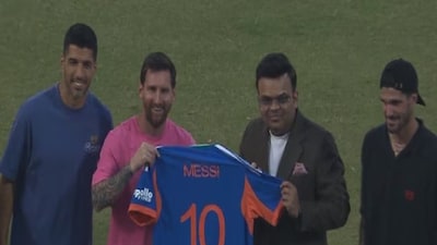 মেসিকে ভারতের জার্সি দিলেন জয় শাহ