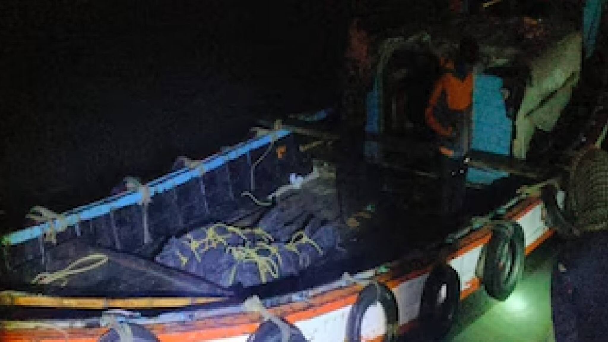 India Bangladesh relations: ধাক্কা মেরে ভারতের ট্রলার ডুবিয়ে দেওয়া নিয়ে অবশেষে মুখ খুলল বাংলাদেশের নৌসেনা! মৎস্যজীবীদের মৃত্যু নিয়ে কী সাফাই?