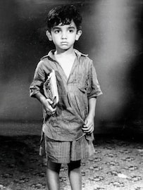 সরকারি চাকরি করুক ছেলে, ৭১ বছর বয়সে মায়ের ইচ্ছেপূরণ করলেন সুপারস্টার অভিনেতা! সরকারি চাকরি করুক ছেলে, ৭১ বছর বয়সে মায়ের ইচ্ছেপূরণ করলেন সুপারস্টার অভিনেতা!