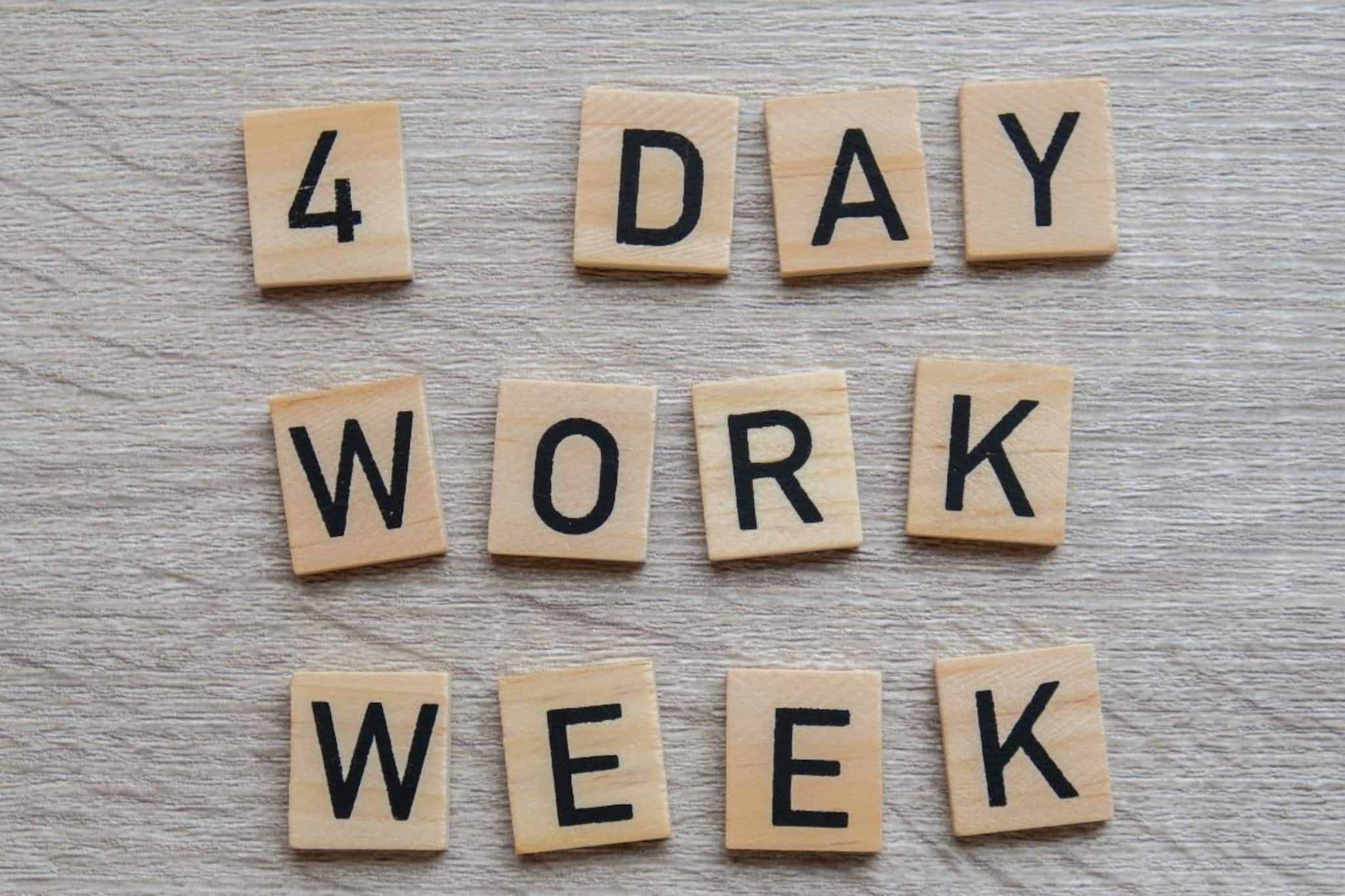 দেশে কি আদৌ চার দিনের কর্মসপ্তাহ এবং তিন দিনের ছুটির ব্যবস্থা বাস্তবায়িত হবে? দেশে কি আদৌ চার দিনের কর্মসপ্তাহ এবং তিন দিনের ছুটির ব্যবস্থা বাস্তবায়িত হবে?