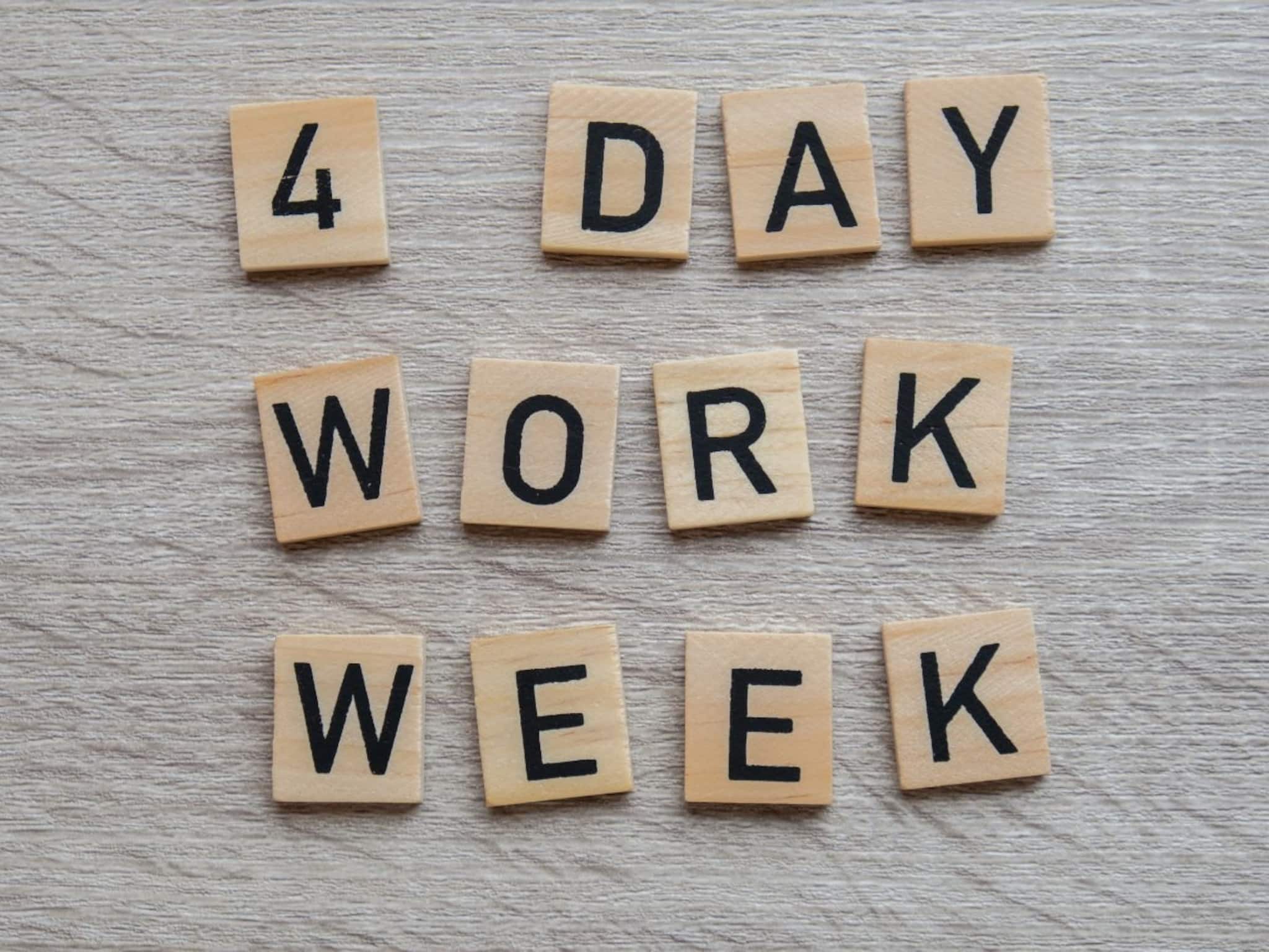 দেশে কি আদৌ চার দিনের কর্মসপ্তাহ এবং তিন দিনের ছুটির ব্যবস্থা বাস্তবায়িত হবে? দেশে কি আদৌ চার দিনের কর্মসপ্তাহ এবং তিন দিনের ছুটির ব্যবস্থা বাস্তবায়িত হবে?