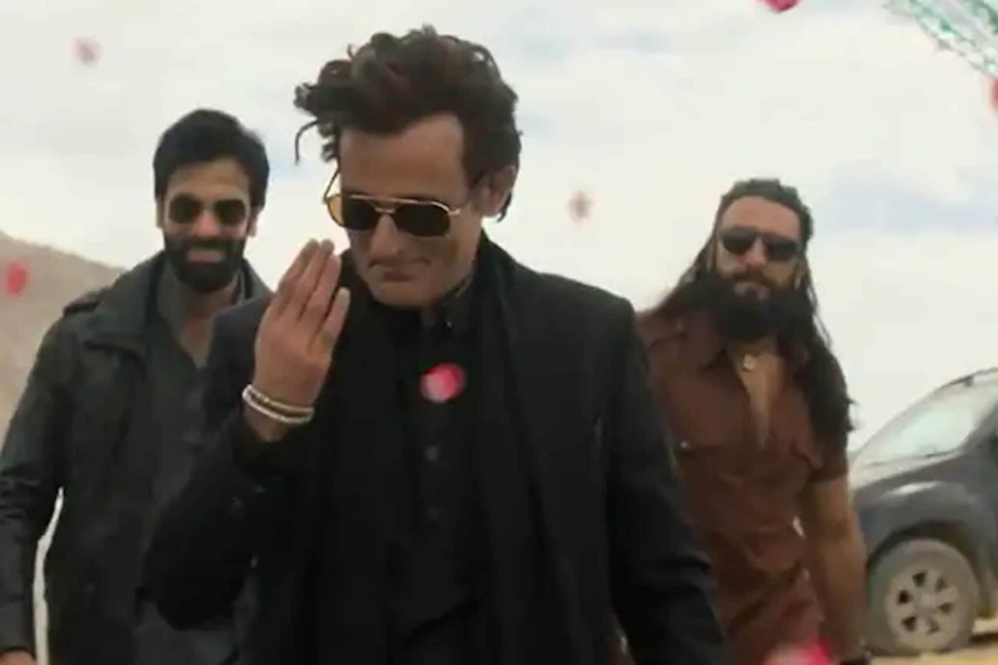 রণবীর সিংকে ছাড়িয়ে গিয়েছেন অক্ষয় খান্না ! এক্স-এ তিনিই ট্রেন্ডিং, সবাই প্রশংসায় পঞ্চমুখ