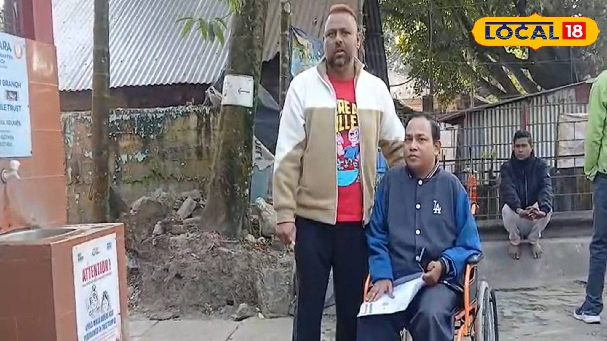 এক ফোনেই সাহায্য হাজির! শারীরিকভাবে সক্ষম ব্যক্তির বড় উপকার করলেন 'মমতার সৈনিক'