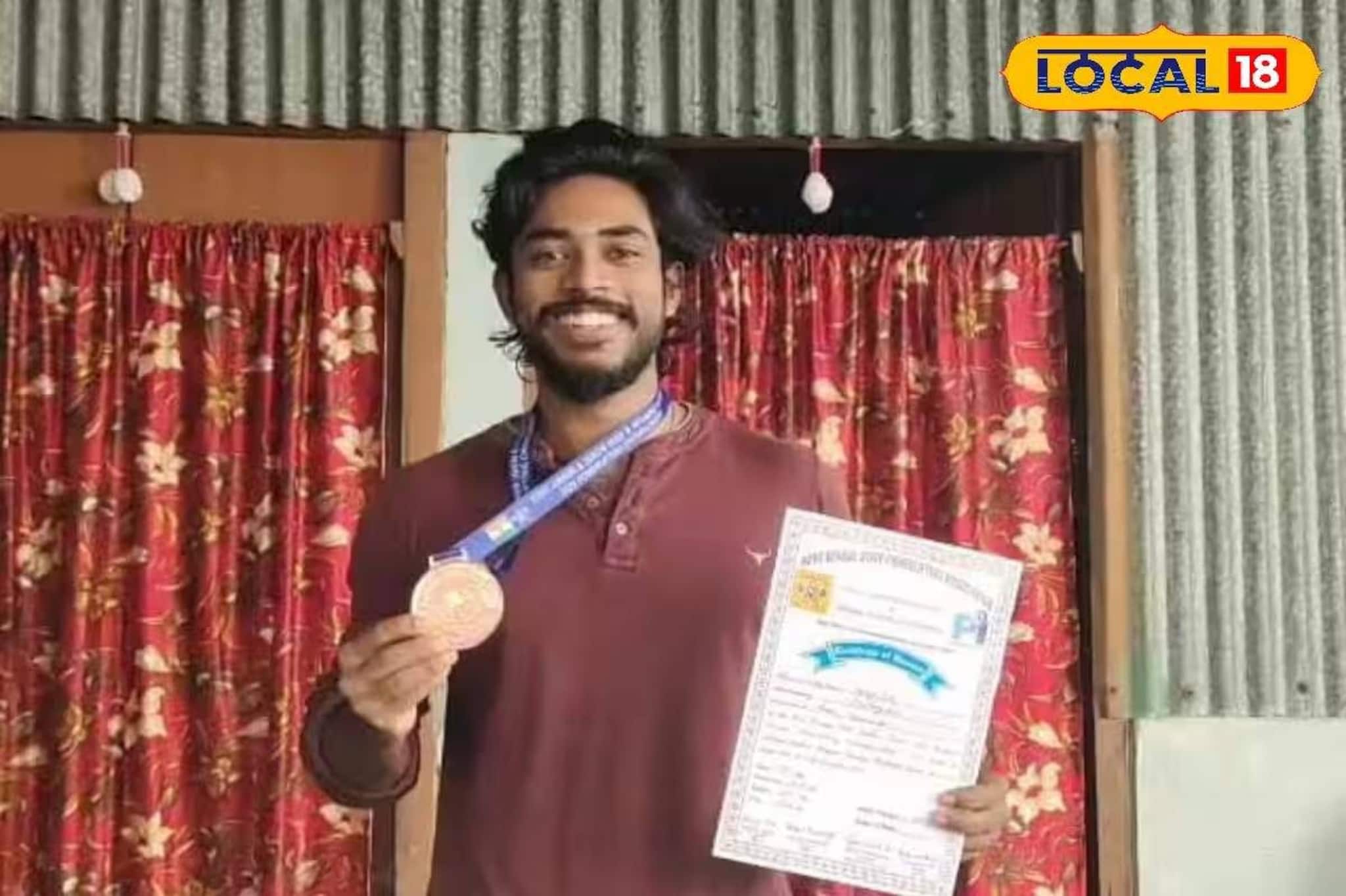 প্রশিক্ষণ ছাড়াই পাওয়ার লিফটিংয়ে বাজিমাত! রাজ্যস্তরীয় প্রতিযোগিতায় তৃতীয় ভাস্কর