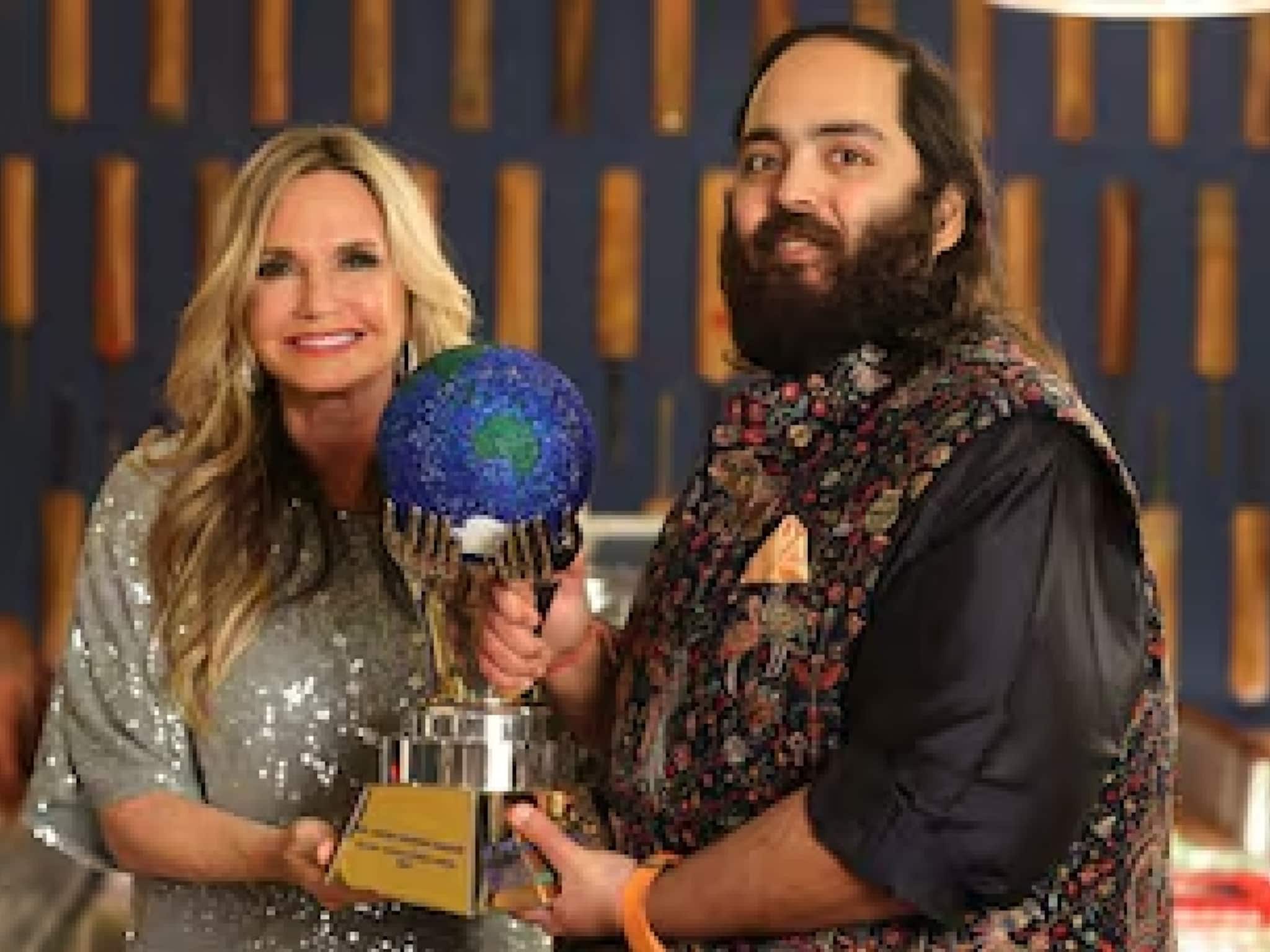 Anant Ambani : গ্লোবাল হিউম্যান সোসাইটির অ্যানিম্যাল ওয়েলফেয়ার অ্যাওয়ার্ডে সম্মানিত হলেন অনন্ত আম্বানি, আন্তর্জাতিক মঞ্চে প্রশংসা বনতারা-র