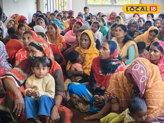 ক্রান্তির ঘটনার পর ধোলাবাড়িতে বড় উদ্যোগ! পরিবার পরিকল্পনা নিয়ে মহিলাদের সচেতনতা বার্তা