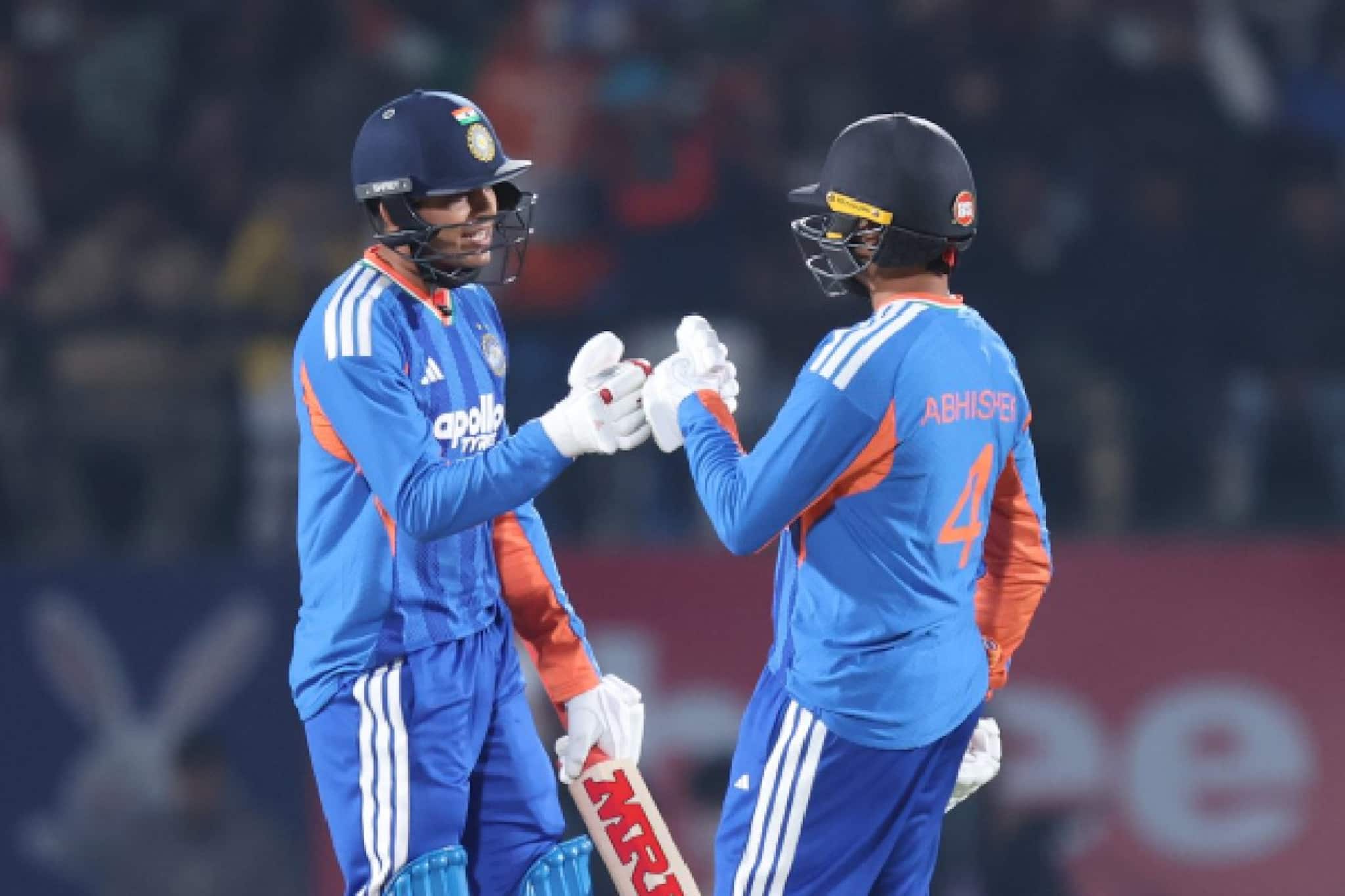 ঘুরে দাঁড়াল ভারত! টিম ইন্ডিয়ার বোলারদের দাপটে হার দক্ষিণ আফ্রিকার, এদিনও ব্যার্থ সূর্য ঘুরে দাঁড়াল ভারত! টিম ইন্ডিয়ার বোলারদের দাপটে হার দক্ষিণ আফ্রিকার, এদিনও ব্যার্থ সূর্য