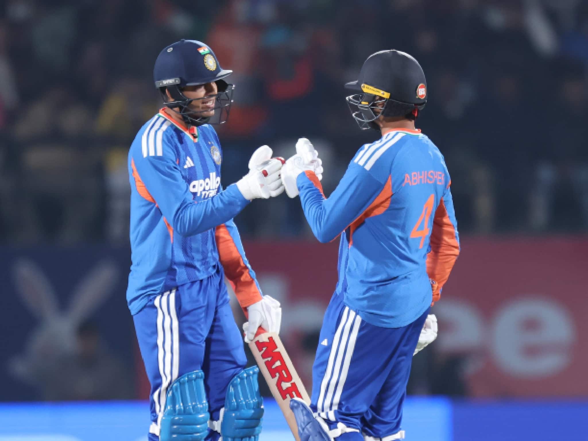 ঘুরে দাঁড়াল ভারত! টিম ইন্ডিয়ার বোলারদের দাপটে হার দক্ষিণ আফ্রিকার, এদিনও ব্যার্থ সূর্য ঘুরে দাঁড়াল ভারত! টিম ইন্ডিয়ার বোলারদের দাপটে হার দক্ষিণ আফ্রিকার, এদিনও ব্যার্থ সূর্য