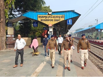 নিরাপত্তা বাড়ানো হচ্ছে বহরমপুর স্টেশনে
