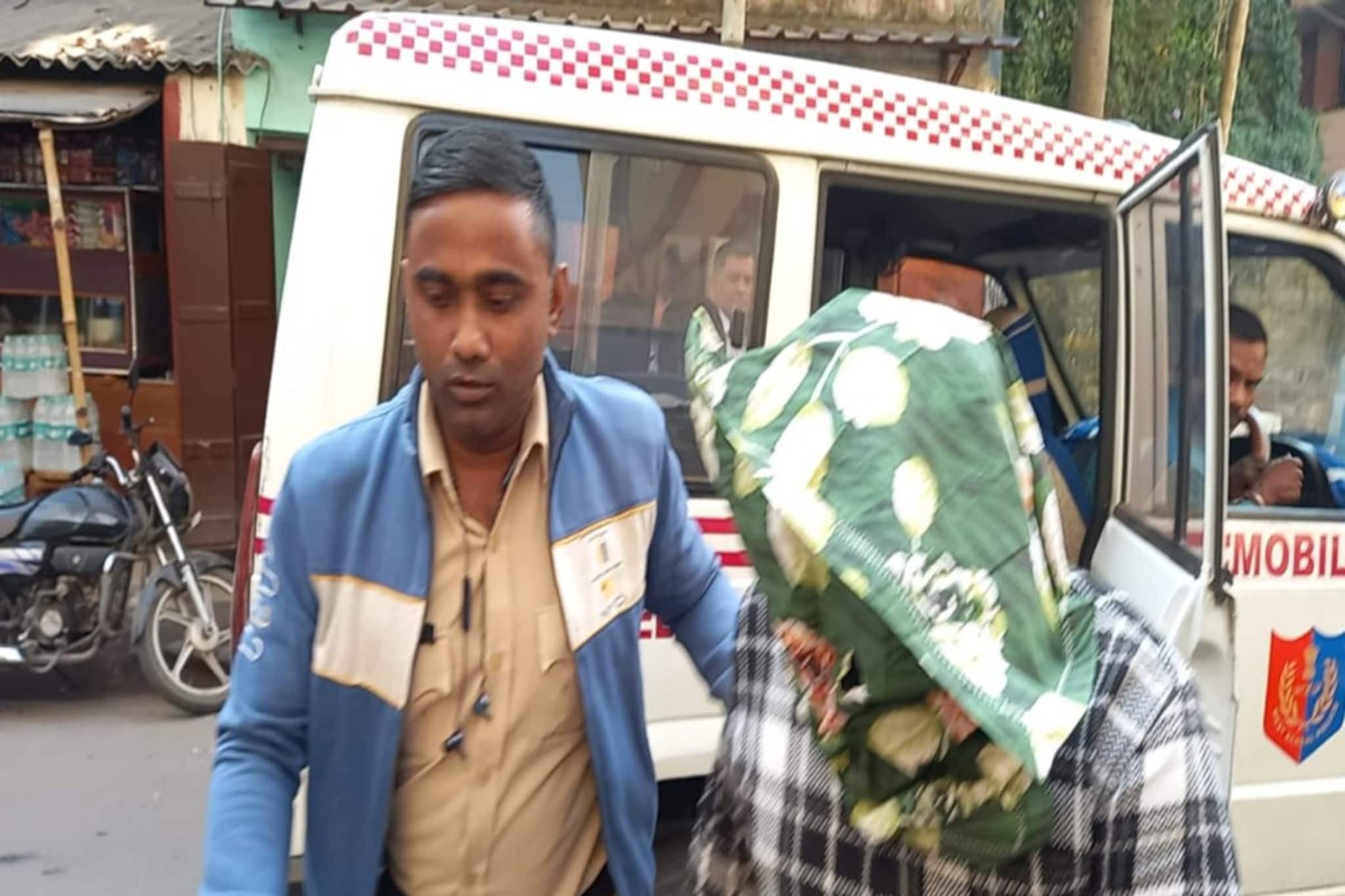 Civic Volunteer Arrested: কনস্টেবল পরিচয় দিয়ে বিয়ের প্রতিশ্রুতি, তরুণীর সঙ্গে সহবাস! বর্ধমানে গ্রেফতার সিভিক ভলেন্টিয়ার Civic Volunteer Arrested: কনস্টেবল পরিচয় দিয়ে বিয়ের প্রতিশ্রুতি, তরুণীর সঙ্গে সহবাস! বর্ধমানে গ্রেফতার সিভিক ভলেন্টিয়ার