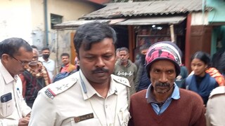 বর্ধমানে ধৃত লটারি বিক্রেতা৷ 