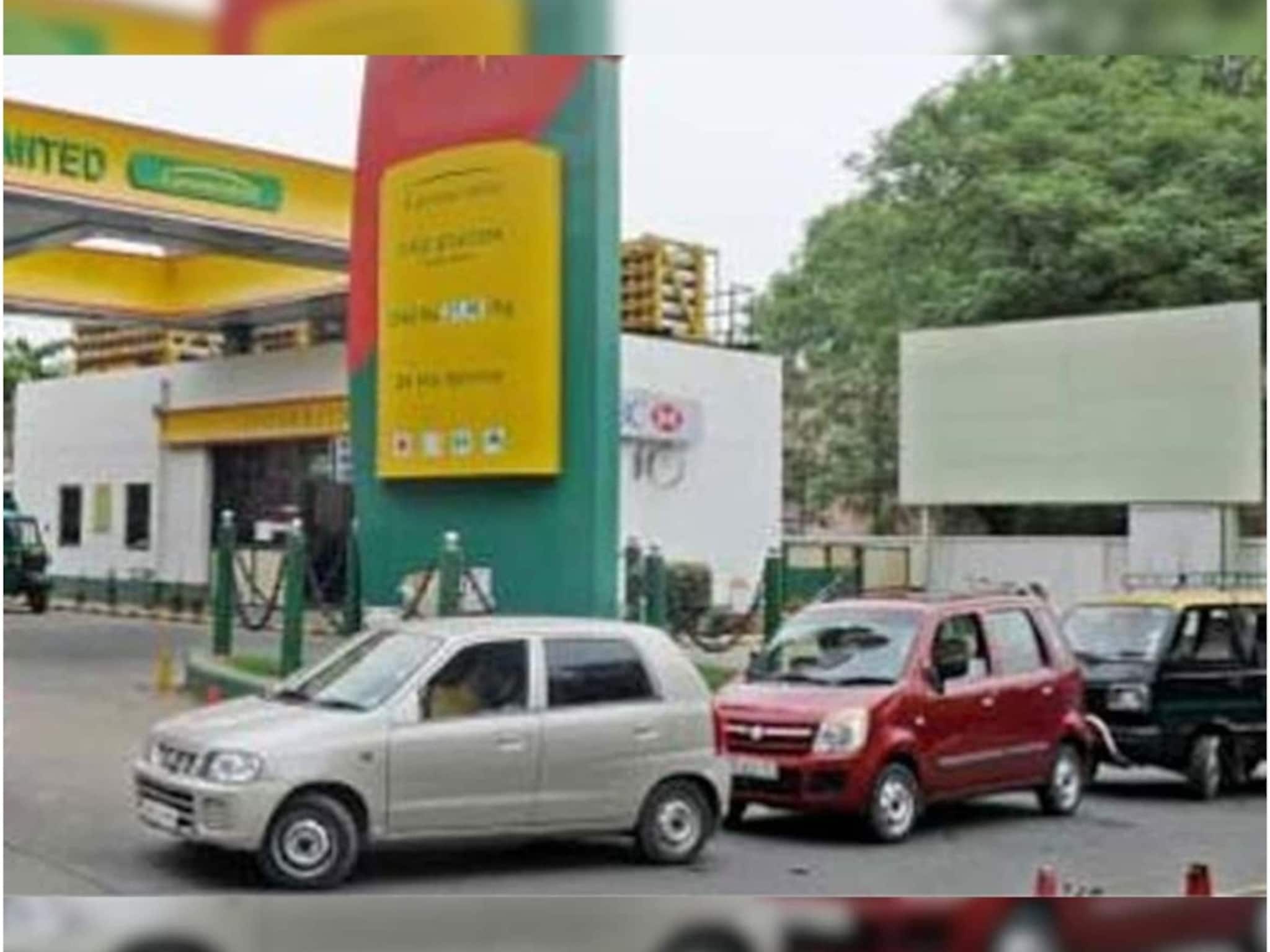 নতুন বছরে মোদি সরকারের উপহার, ১ জানুয়ারি থেকে CNG-PNG-এর দাম কমবে, কত দেখে নিন নতুন বছরে মোদি সরকারের উপহার, ১ জানুয়ারি থেকে CNG-PNG-এর দাম কমবে, কত দেখে নিন