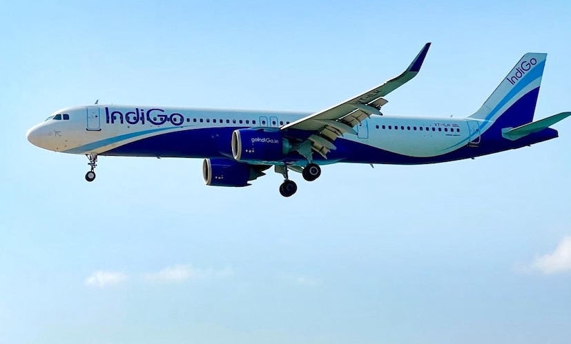 এর অর্থ কী?- বিমান শিল্প সাধারণত দুটি সময়সূচির অধীনে পরিচালিত হয়: গ্রীষ্ম এবং শীত। বর্তমান শীতকালীন সময়সূচির জন্য পূর্বে ইন্ডিগোকে তাদের বিশাল বিমানবহরের জন্য এবং বাজারের ৭০ শতাংশ আধিপত্যের কারণে উচ্চ পরিমাণে ফ্লাইটের অনুমতি দেওয়া হয়েছিল। তবে, এবার ব্যাপক পরিসরে ব্যাঘাতের পরিপ্রেক্ষিতে ইন্ডিগোকে পূর্বে অনুমোদিত অতিরিক্ত রুটগুলি ছোট করার সিদ্ধান্ত নেওয়া হয়েছে। এর অর্থ হল সকল প্রাসঙ্গিক বিভাগ এবং অপারেটরদের সঙ্গে ব্যাপক পর্যালোচনা সভার পর সরকার সম্ভবত প্রতিযোগী বিমান সংস্থাগুলিকে এই নতুন রুটগুলি বরাদ্দের প্রক্রিয়া শুরু করবে।