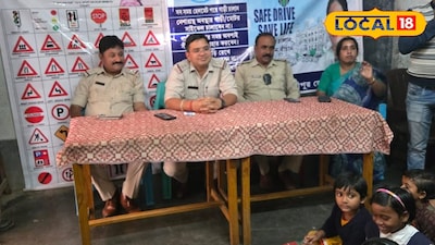 স্কুলে ঢুকে ক্লাস নিলেন দাসপুর থানার ওসি