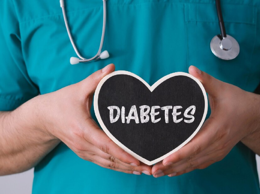 যেমন পরিশোধিত ময়দার চেয়ে গোটা শস্য বেছে নেওয়া, পাতে মরশুমি পণ্য অন্তর্ভুক্ত করা এবং ধীরেসুস্থে, মন দিয়ে খাওয়া- এই সবই একটি স্বাস্থ্যকর, আরও সন্তোষজনক অভিজ্ঞতা প্রদান করতে পারে।