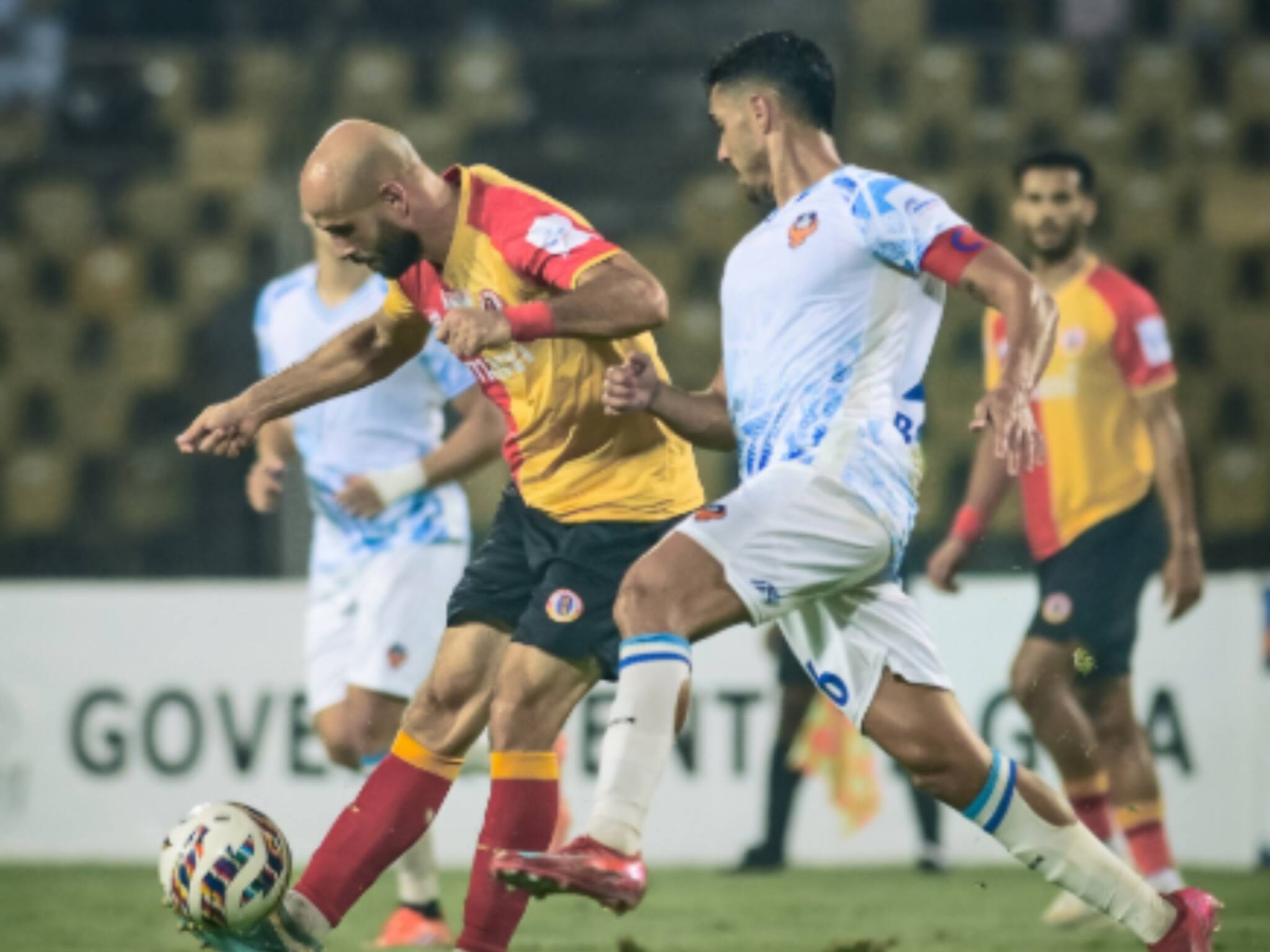 রাশিদ ও বিষ্ণুর শট মিস, টাইব্রেকারে সুপার কাপ ফাইনালে হার ইস্টবেঙ্গলের