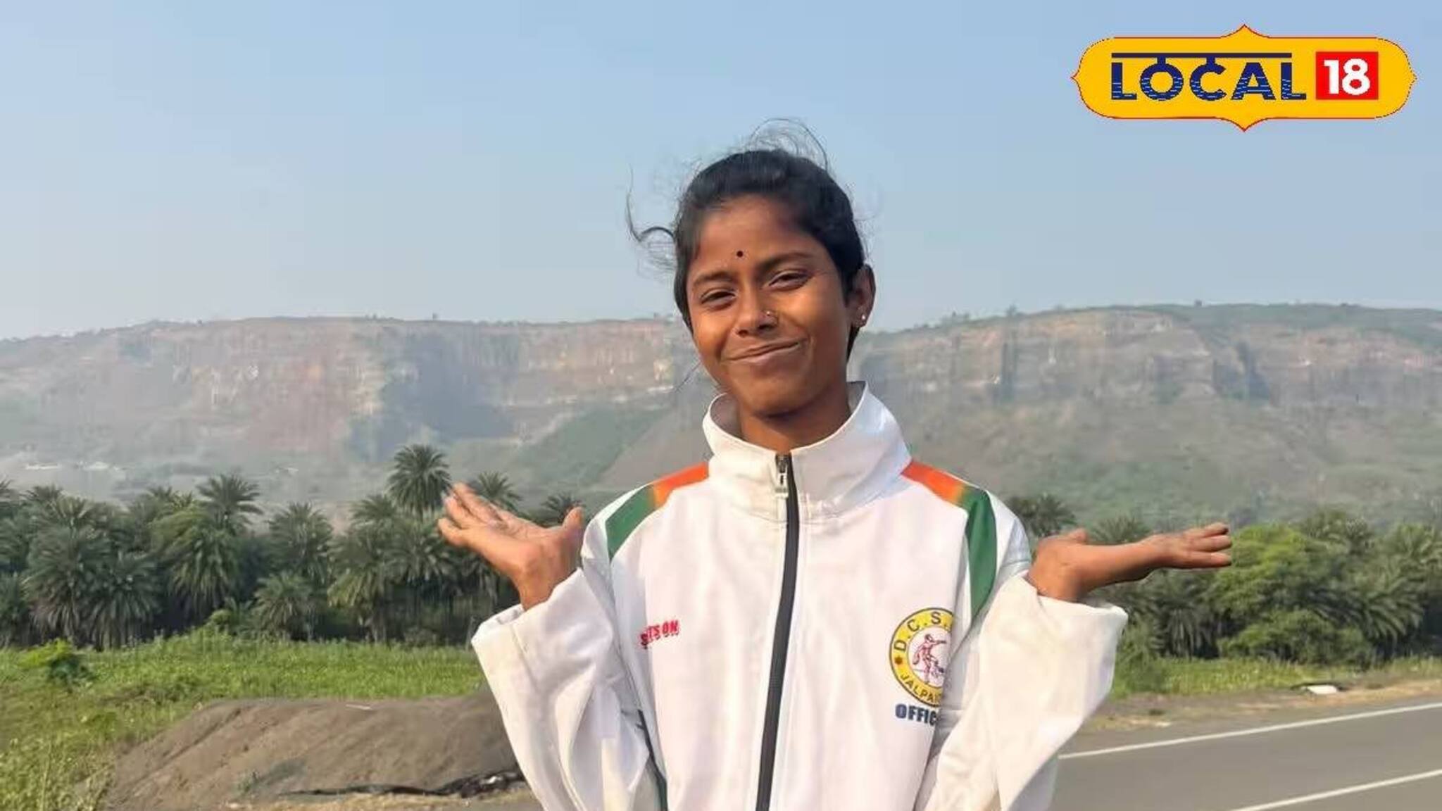 টোটো চালক বাবার সোনার টুকরো মেয়ে! অভাবকে সঙ্গী করেই একের পর এক ট্রফি-পদক জয় মালতীর