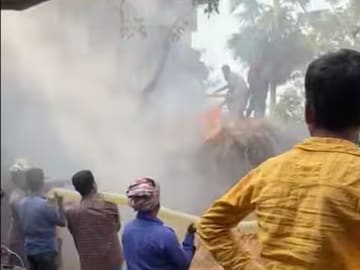 মেমারিতে বিধ্বংসী আগুন৷ 