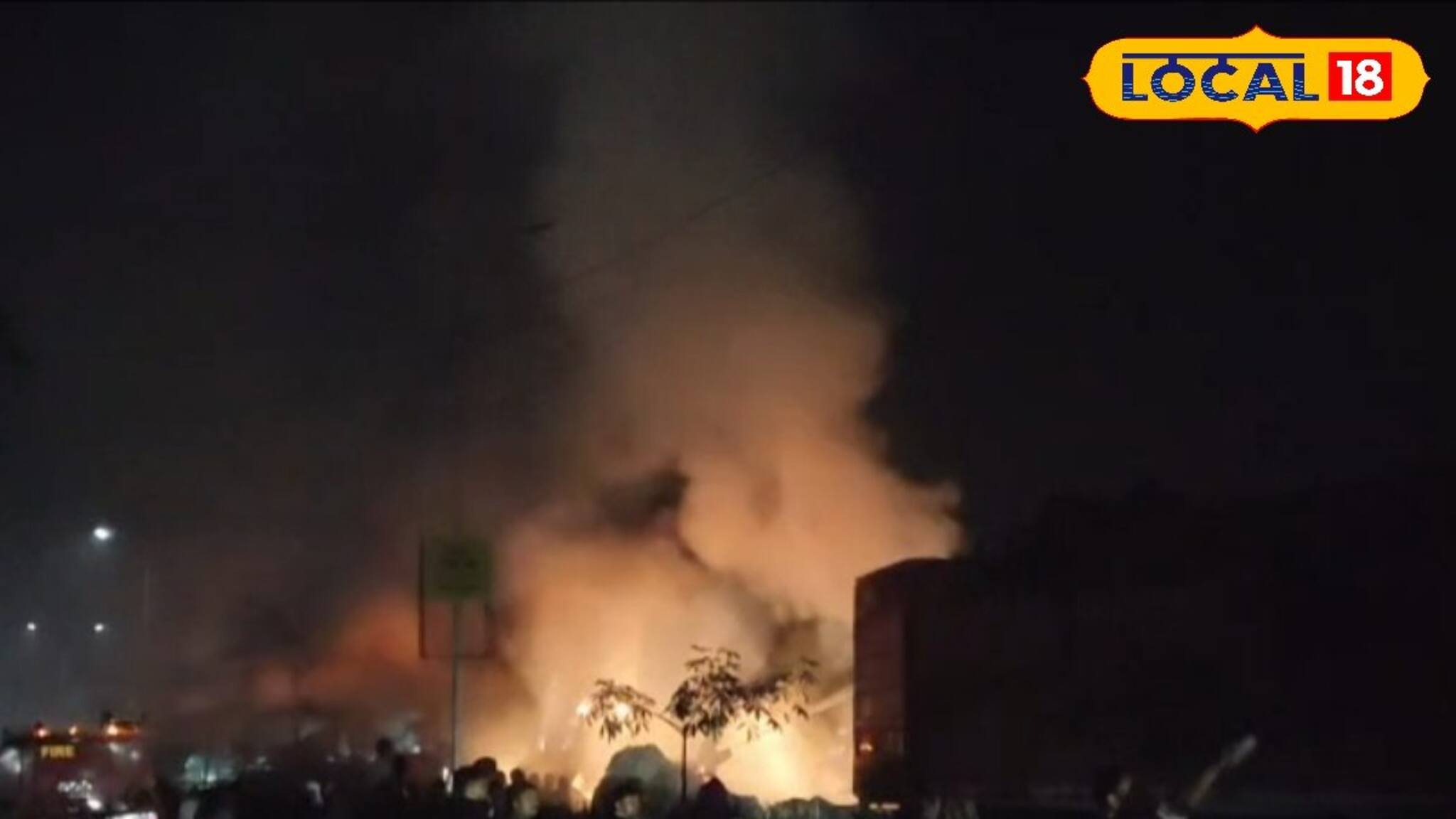 ভারত-বাংলাদেশ সীমান্তে দাউদাউ করে জ্বলছে তুলো বোঝাই ট্রাক! চাঞ্চল্য ঘোজাডাঙ্গায়