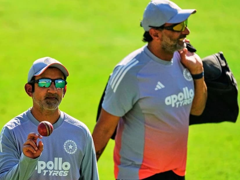 ভারতীয় দলের প্রধান কোচ গৌতম গম্ভীর তাঁর স্বল্প মেয়াদে যথেষ্ট বিতর্কের জন্ম দিয়েছেন। প্রাক্তন ভারতীয় ওপেনার আকাশ চোপড়া তাই তাঁকে এত ঝগড়া করা বন্ধ করার পরামর্শ দিয়েছেন। সম্প্রতি, গম্ভীর আইপিএল ফ্র্যাঞ্চাইজি দিল্লি ক্যাপিটালসের মালিক পার্থ জিন্দালের নাম না করেই তাঁকে আক্রমণ করেছেন। জিন্দাল দলের জন্য আলাদা কোচিং করানোর পরামর্শ দিয়েছিলেন। চোপড়া বলেন যে এটি করে গম্ভীর নিজেকে আরও সমালোচনার মুখোমুখি করছেন।