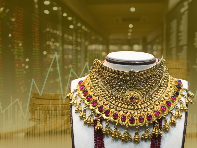 কাদের নজর রাখা উচিত ?যাঁরা বিয়ে বা অনুষ্ঠান উপলক্ষে গয়না কিনবেন

সিপ-বিনিয়োগকারী, যাঁরা নিয়মিত গোল্ড ETF বা Gold Savings Scheme করেন

দীর্ঘমেয়াদী বিনিয়োগকারী, যারা বৈচিত্র্য আনতে চান