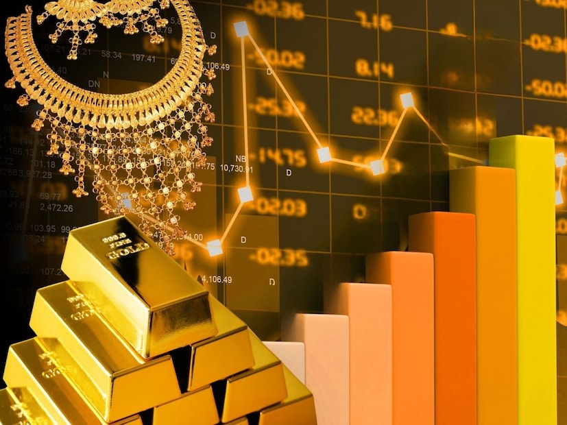 এই সতর্কতা এমন এক সময়ে এসেছে যখন পরিবারে সোনার মজুদের মূল্য বেড়েছে, যার বেশিরভাগই গয়নাতেই আটকে আছে। তবুও, কোটাক উল্লেখ করেছে যে তথাকথিত সম্পদের প্রভাব যতটা মনে হচ্ছে তার চেয়ে অনেক দুর্বল। কারণ ক্রেতারা নিয়মিতভাবে মেকিং চার্জ এবং মূল্যবান পাথরের দামের মাধ্যমে মোটা প্রিমিয়াম প্রদান করে। এই পাথরগুলির অনেকেরই দাম স্থিতিশীলভাবে হ্রাস পেয়েছে, যা সোনার দাম বৃদ্ধির ফলে লাভের একটি অংশ হ্রাস করেছে।