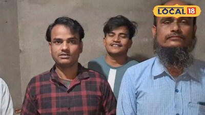 লটারি হাতে আতিকুল সামাদ ও তার পরিবার