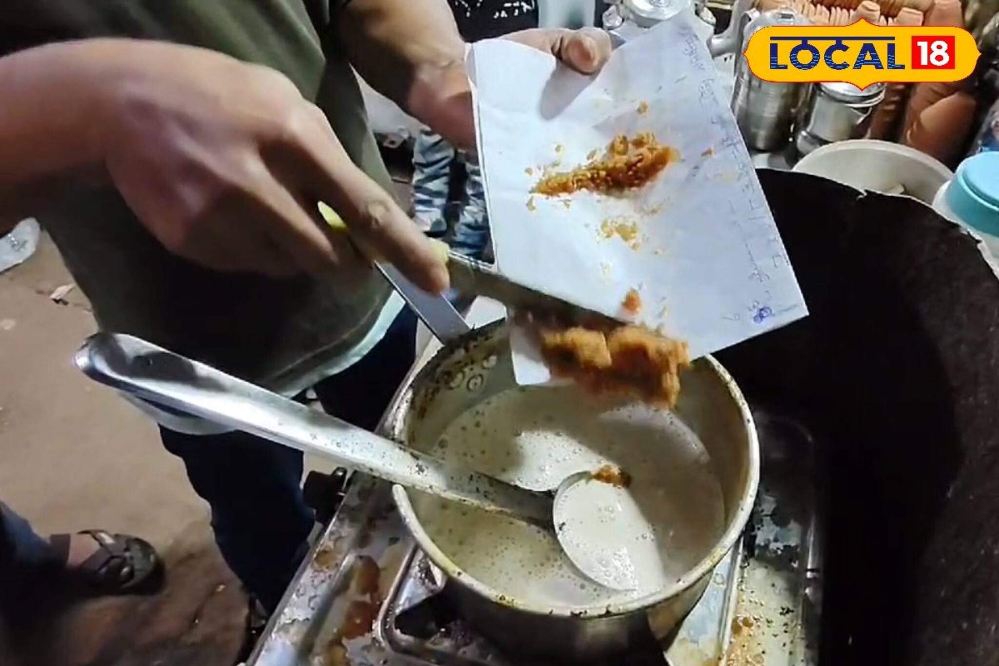 মুর্শিদাবাদের খেজুর গুড়ের চা শীতের হিট—দূরদূরান্ত থেকে ভিড় উপচে পড়ছে